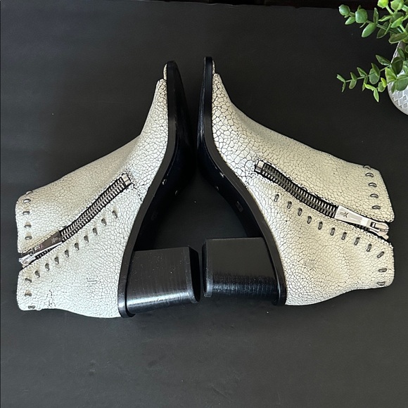 Frye Brielle Rebel Peep Toe Crackle Leather Bootie - Picture 7 of 17